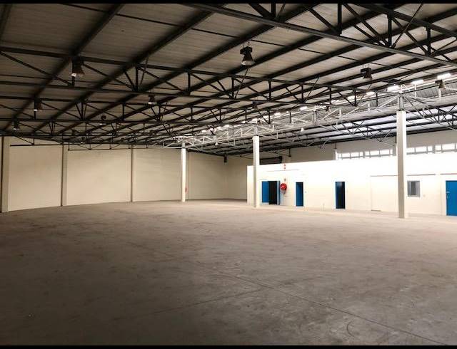 1,249M² FACTORY TO LET IN SPRINGFIELD